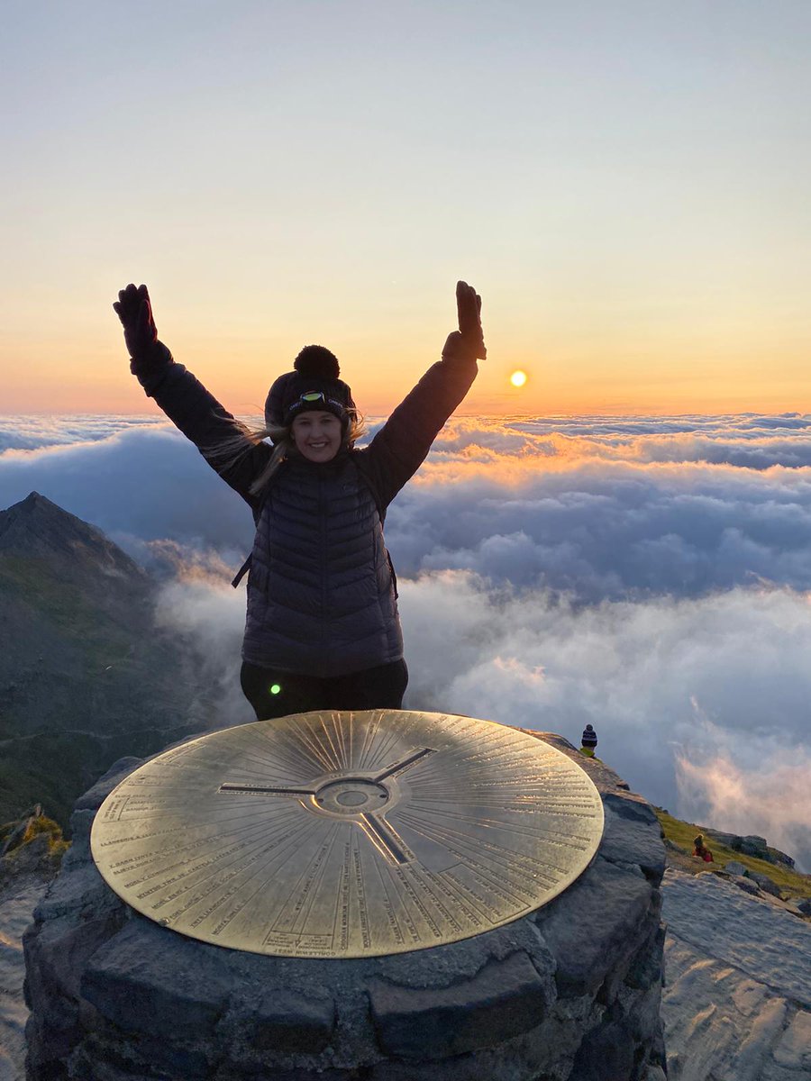 JonesSeri's tweet photo. Sometimes you just need to change your Altitude.... SnowDONE β
#3.30amStart #Making2020Count #SnowdonSummitSunrise#BucketList https://t.co/8TM9BECblm