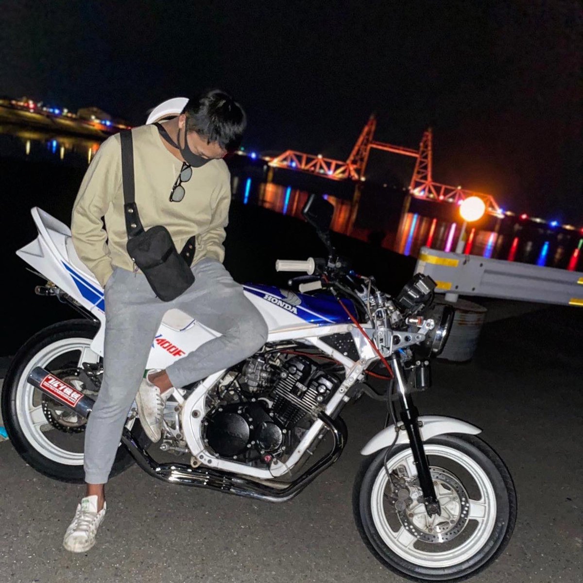 76br__'s tweet photo. #大川昇開橋 #CBR400F #76BR https://t.co/k28eVyP668
