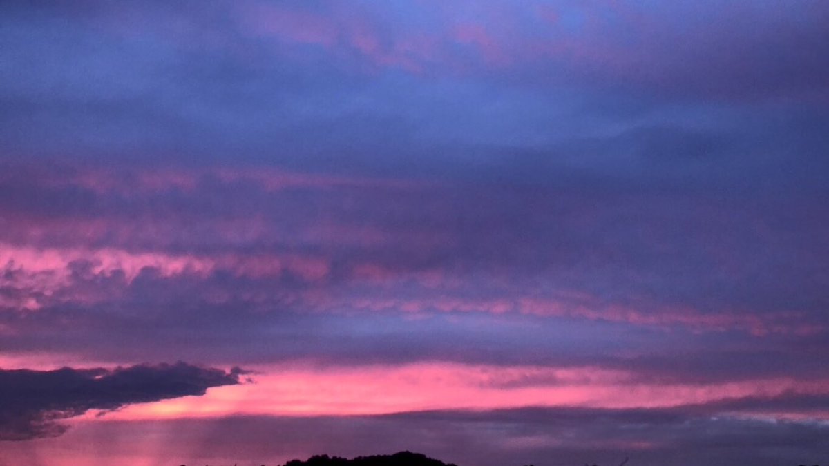 天玲美音 Mion Tenrei 今日の空 9 空の日の夕焼け 癒される 空 雲 Sky 空のある風景 空が好き 空の写真館 秋 赤 紫 ソライロ 夕空 夕日 夕陽 夕焼け 夕暮れ 天玲美音 美音の撮る空 自然 T Co Oiwnhf1wrn 天玲美音 Mion Tenrei 今日の空 9 空の日の夕焼け 癒される 空 雲 Sky 空のある風景 空が好き 空の写真館 秋 赤 紫 ソライロ 夕空 夕日 夕陽 夕焼け 夕暮れ 天玲美音 美音の撮る空 自然 T Co Oiwnhf1wrn