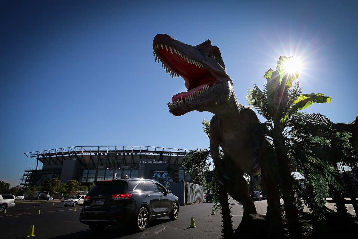 These Eagles tailgaters have been here for years. Actually not seeing a packed parking lot feels very odd. #Eagles #NFL #COVID19 #nofans