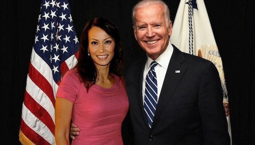 Winning Women for Biden-Harris to Host Virtual Fundraising #Poker Tournament in Support of #Democratic Candidate <a href="/JoeBiden/">Joe Biden</a> <a href="/FossilMan/">Greg Raymer</a> <a href="/MariaHo/">Maria Ho</a> <a href="/PokrLeagNations/">PokerLeagueOfNations🌎</a> 
cardschat.com/news/virtual-p…