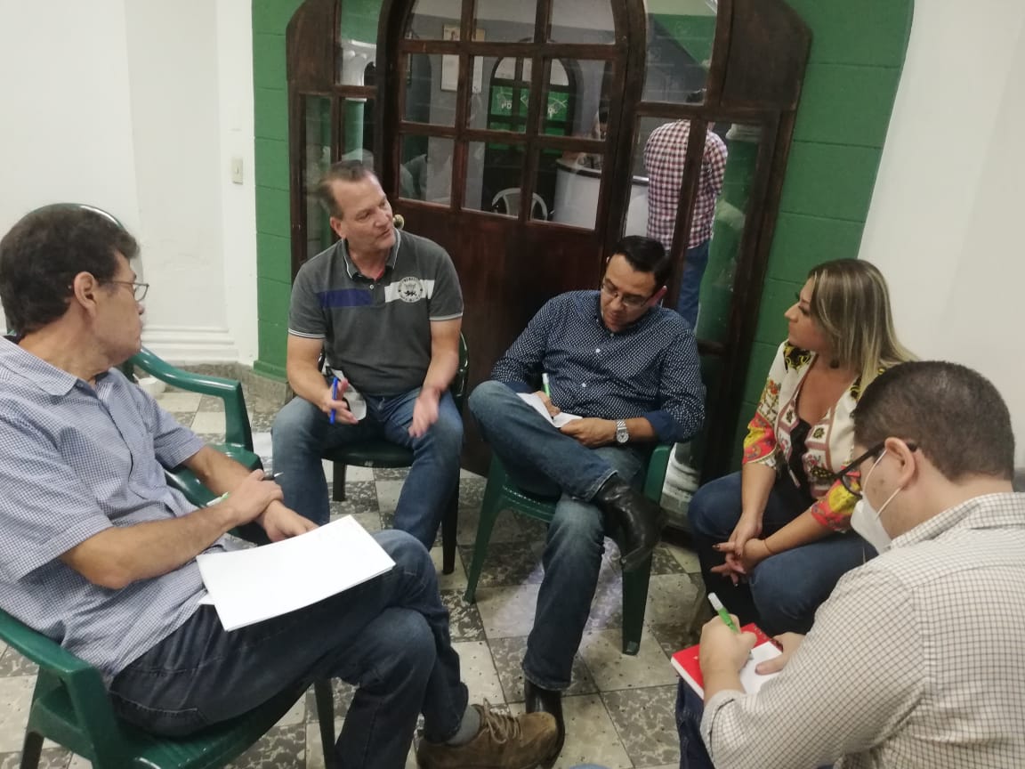 maibe_de's tweet photo. Ayer compartí una tarde de aprendizaje y co-creación con #lalibertadgreenteam
Me hicieron comprometerme mas
#sumense
#lalibertadesposible
#éticaytalento
#soslider
@vane_calderon10 @ToyitoSal @jmagreen @jcbeltranc_jean @consejero01
@sabuesocafetero @GMCastroC @SandovalJackye https://t.co/SQlDoGbHs9