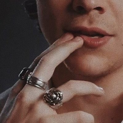 Close-ups of our Larents, coz we all love art. A long-ish thread
