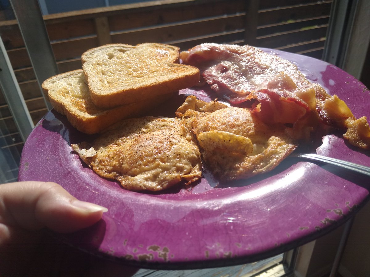 StonedLet's tweet photo. Today's Munchie is a whole ass meal! Southern Breakfast #1 #letsplay #stoned #SundayMorning #morningmunchies #letsplaystoned https://t.co/IUrA0YlDuM