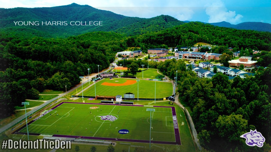 YHC_MBB's tweet image. Young Harris College: One of the most scenic campuses in the country #DefendTheDen