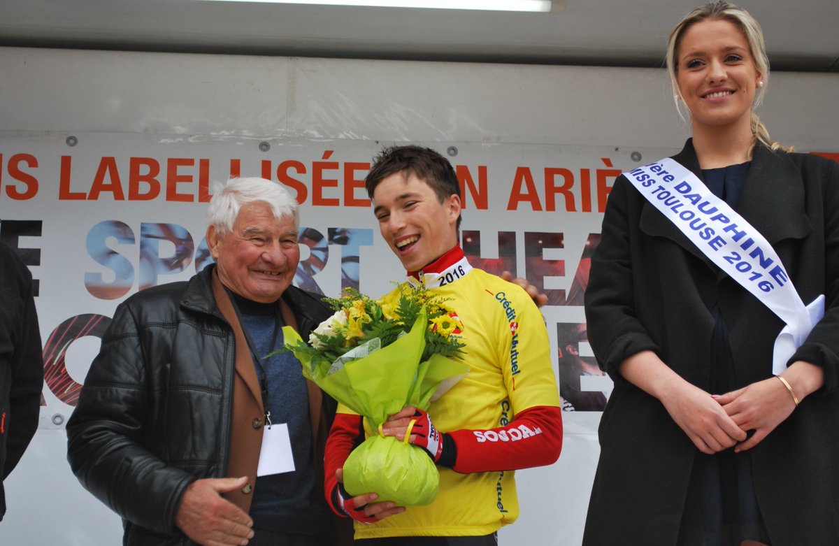 lottocycling_'s tweet photo. For Bjorg ✨❤️

Four years after Bjorg Lambrecht we have our Xandres Vervloesem taking home the final GC in 🇫🇷 #RondedelIsard 

Wonderful and emotional tribute with Henri Vandenabeele finishing in 2nd place #LottoSoudalDevelopment https://t.co/cNmIV5Z2fk