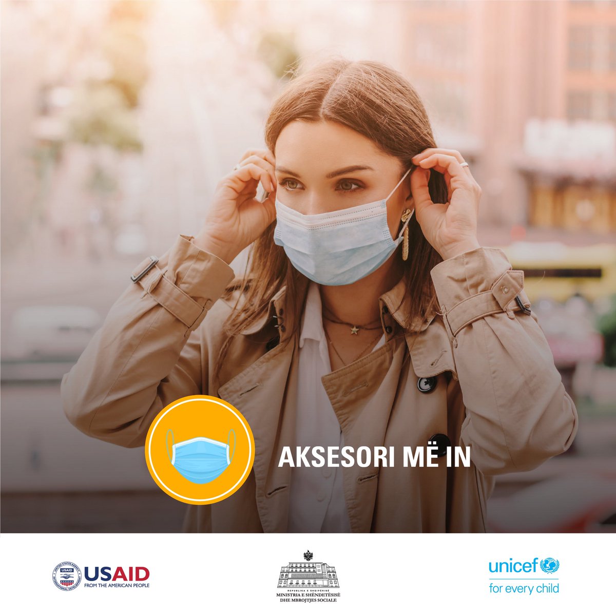 GManastirliu's tweet photo. #NormalitetiRi
😷Bëjeni maskën aksesorin më të çmuar të çdo dite!
🤜#COVID19🤛 https://t.co/1PbvU7piBB
