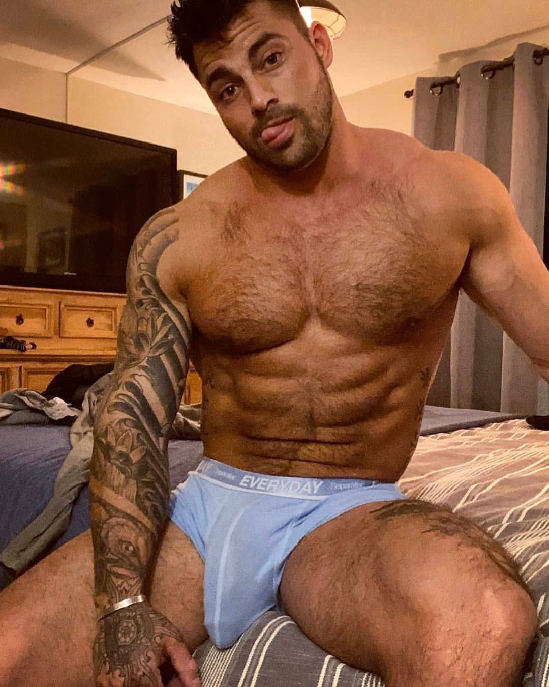 Nick Bayne (160K) on X: RT @bulgeporn: t.co1tDvqRfaMi  X