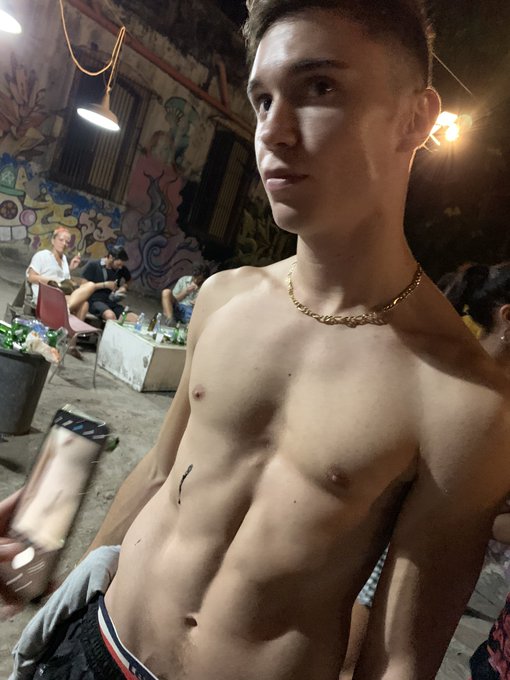 2 pic. Check this sexy boy outttt?? https://t.co/BEWvDZyZBZ HOTTEST ONLYFANS CONTENT #gayonlyfans #gayguys