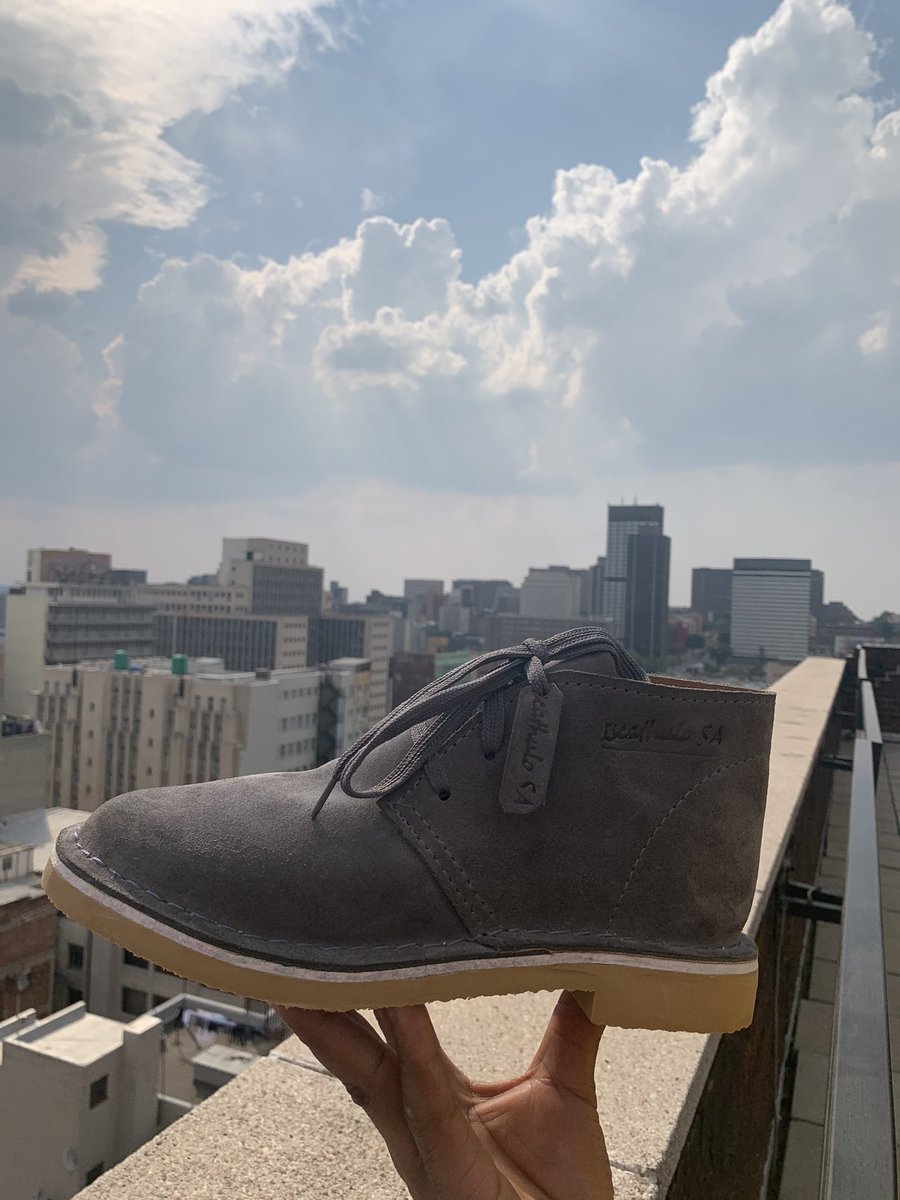 Iscathulo_SA's tweet photo. Get yourself a pair of #Iscathulo SA shoes for only 🏷R650🏷
- We are available on WhatsApp for orders 📱076491138
😉Remember simple retweet/like can get us to our next customer 🙏🏾
#IdolsSA Zanothando #CHELIV Chelsea #Mojaauxsessions #Uyajola99sunday #supportlocal #Proudly🇿🇦 https://t.co/4lNJhRUiQW