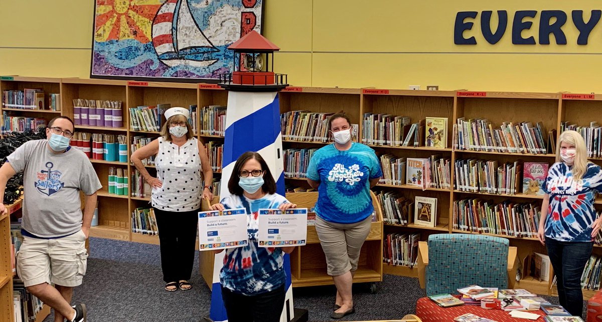 The College Football Foundation and <a href="/ESPNCFB/">ESPN College Football</a> recognized Ann Marie Johnson on the Big Screen Saturday night! The $1,000 award will be used to purchase sensory equipment for our <a href="/ScottsRidgeES/">Scotts Ridge ES</a> Sailors ⚓️