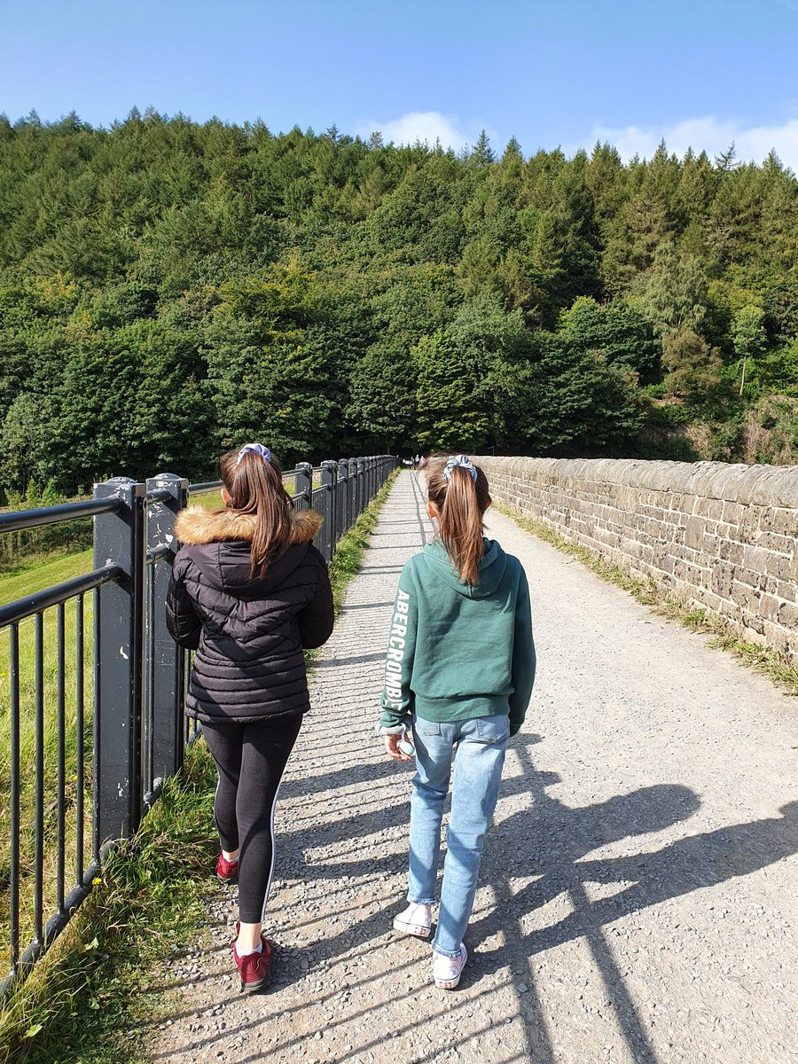 MrsSedRE's tweet photo. With the news going on about a second peak, we decided to show the girls a better Peak! Felt like a Geography teacher, no religion in sight for a change! #YorkshireBridge #LadyBowerReservoir #SnakePass #ChildDown #HavingTwoKidsIsADoddle 😂 https://t.co/fWCX2tQadG