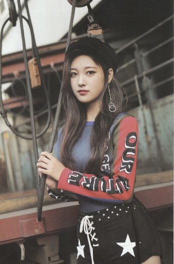 Loona чхверри. Чхверри айдол родители. Loonicorn. Loona чхверри. Loona участницы чхверри.