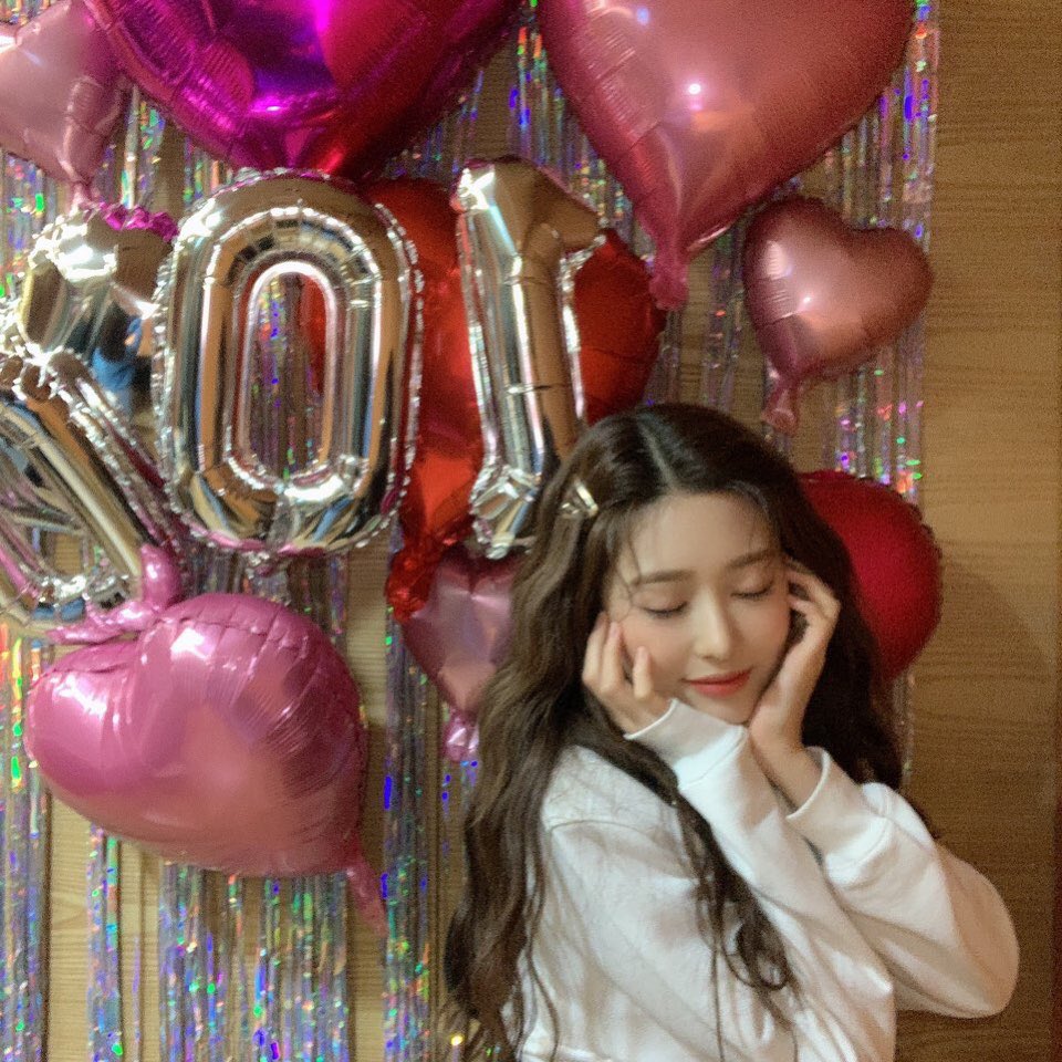 minjuthink's tweet photo. happy 100 days our mc minju 🥺you've worked hard until today!! https://t.co/H8UzKPF0zk