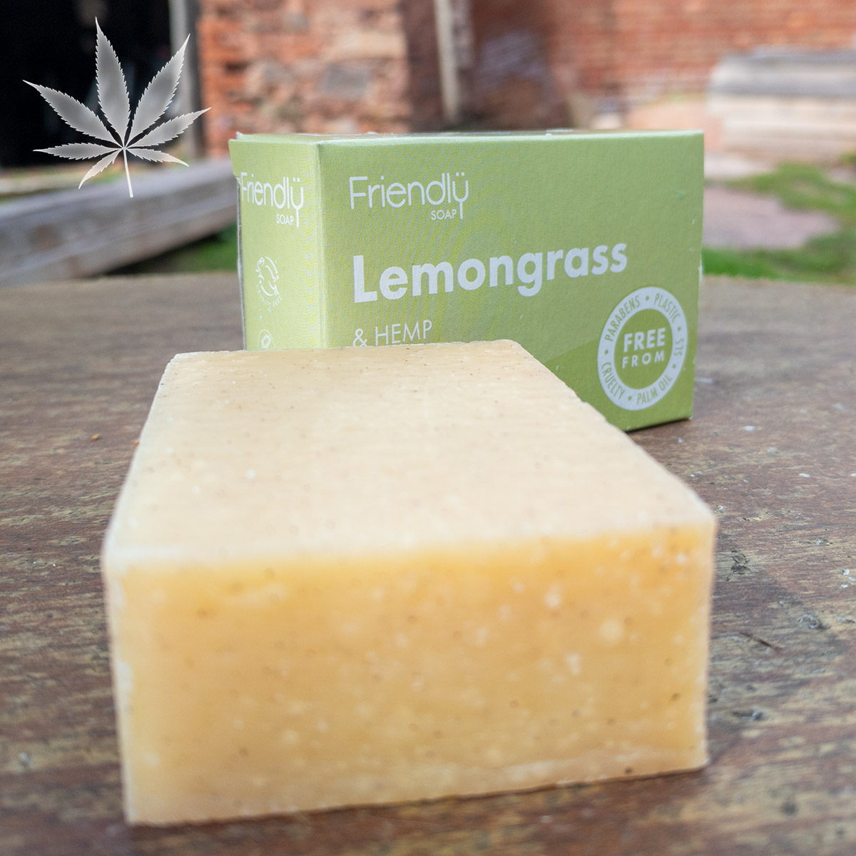thehempshop's tweet photo. 💧👏🧼👏💧👏 #Soaptember is the month where we encourage people to switch from bottled soaps to bars &amp; reduce their plastic use. There are so many great options of soap out there which are completely plastic-free, like these @friendlysoapltd hemp seed oil #lemongrass soap bars. https://t.co/1BhqBSUZry