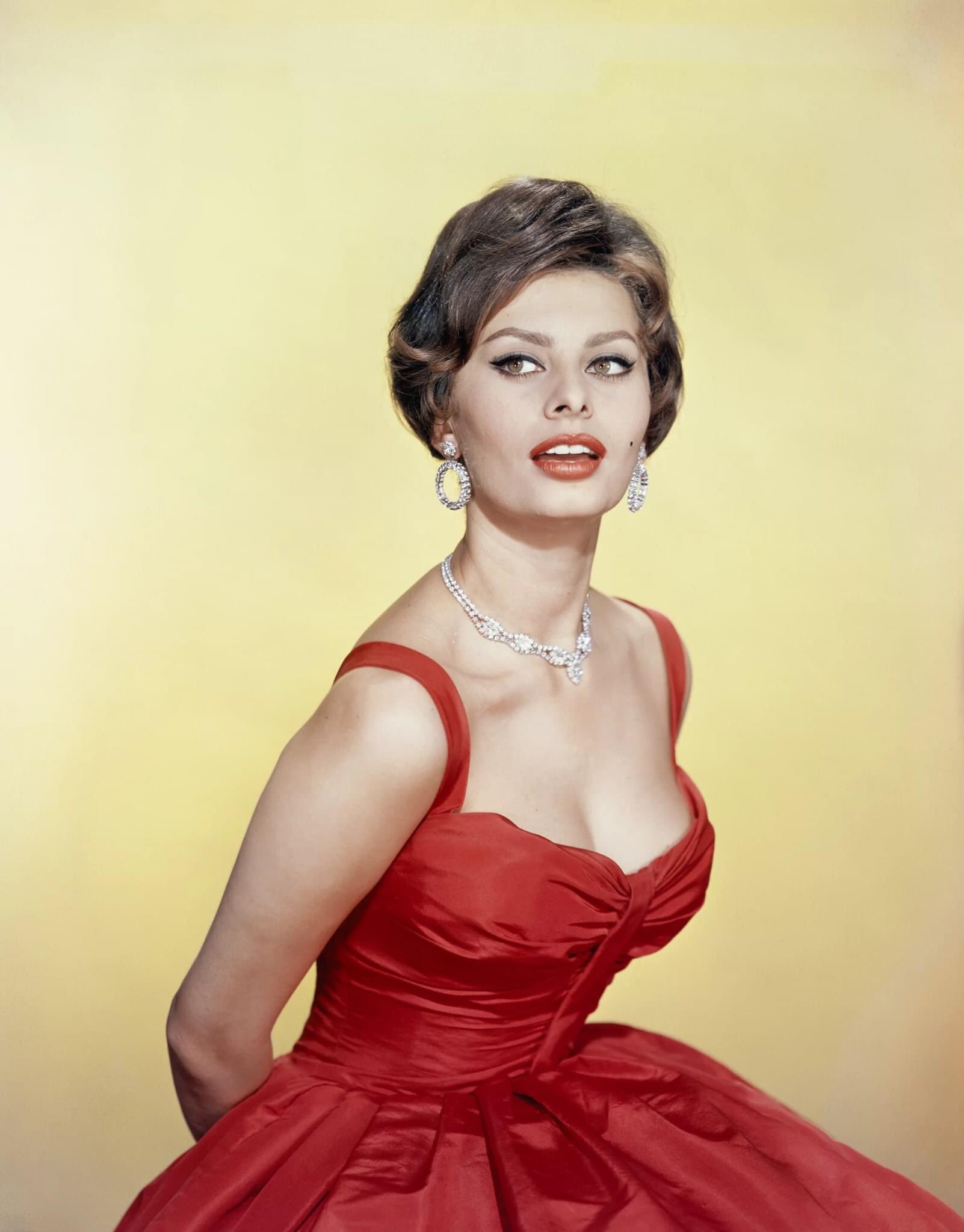 Happy birthday to Italian actress Sophia Loren, born September 20, 1934. 