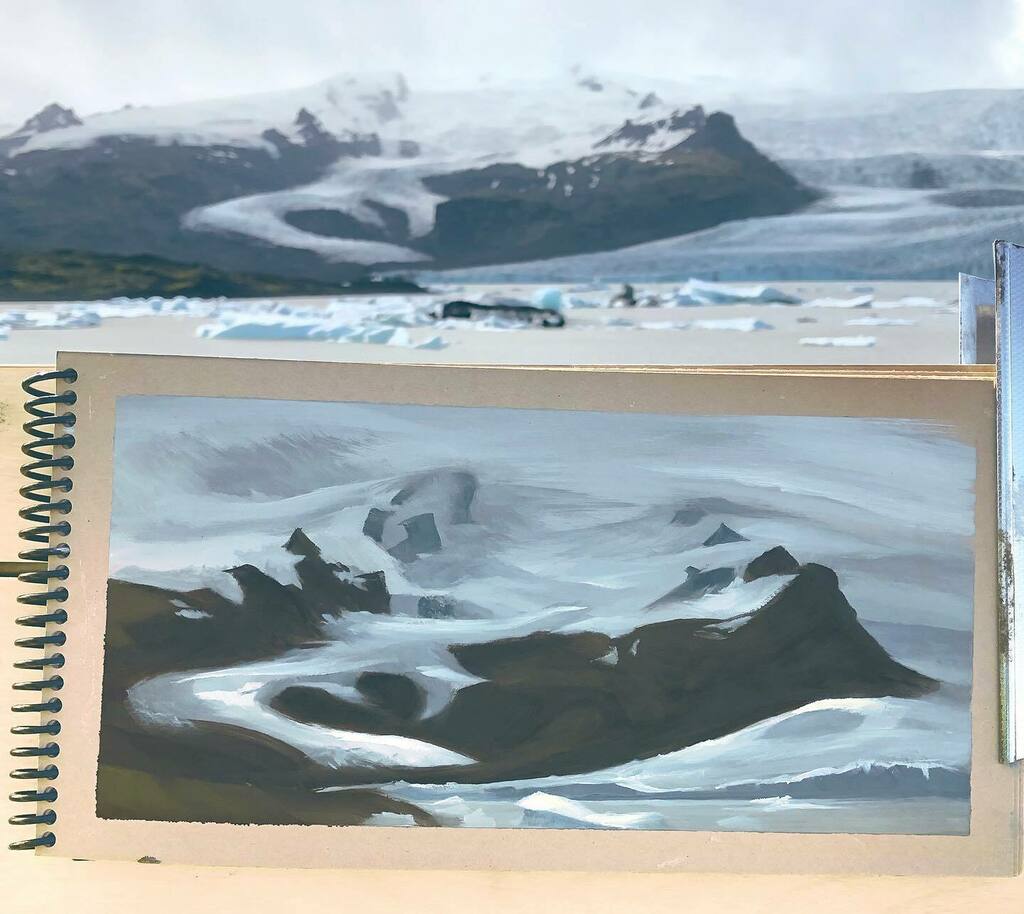 Been a while since my last post, have been busy working on a project but I’m still alive! Here’s a plein air study from a few weeks ago of the glacier Fjallsjökull from Fjallsárlón.

#2dartist #oilpaints #oilpainting #painting #studies #oilstudy #art #la… instagr.am/p/CFX6NyDjGZH/