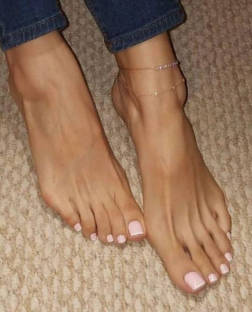 Anaisxxhot's tweet photo. Te gustan? Siguenos para mas contenido.
Próximamente en onlyfans.
#onlyfansUS #OnlyFansPromo #onlyFansconnell #pies #piesbonitos https://t.co/g6suP0vav5