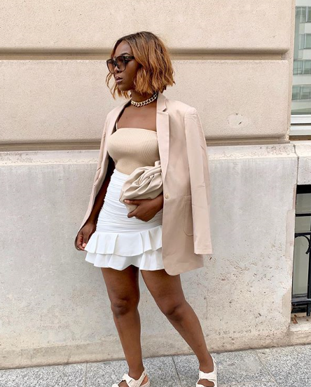 mydnacurls's tweet photo. This #SundayStyle goes to @genymaks for OWNING these champagne vibes π₯
.
.
#OOTD #Style #Skirt #StraplessTop #Blazer #Outift #OutfitGoals #StyleGoals #SundayStyle #myDNAcurls #TeamNatural #NaturalHairCommunity #myDNA #NaturalHairJourney https://t.co/Pg2bNGvgSJ