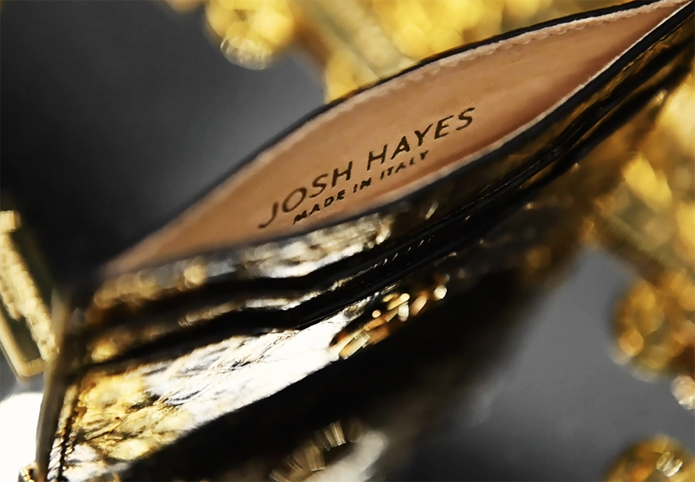 JOSHHAYESLONDON's tweet photo. Our Italian-based factory constructs #TheLouisCollection Card Holders using our Italian-tanned Python, supported by I.CE.C - the Institute of Quality Certification for the Leather Sector. Certified for Environmental Management, Sustainability, and Traceability #JOSHHAYESLONDON https://t.co/PPd9IZf5BH