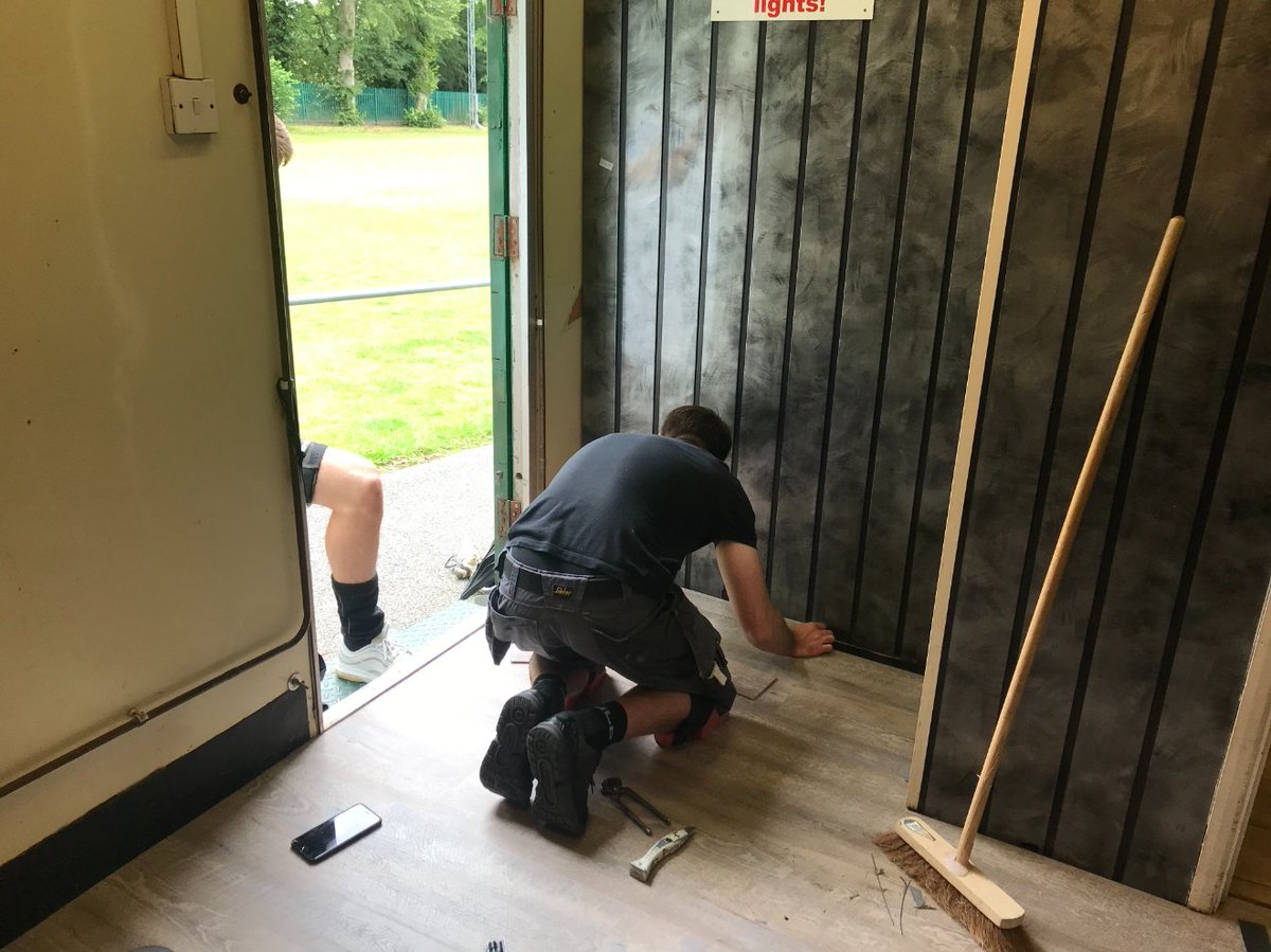Bearsted_FC's tweet photo. Please retweet 👍

Bearsted FC would like to thank and recommend Invicta Flooring for all your flooring needs. Their professional work ethic and generous donation of flooring to the club. Top Job 😀
https://t.co/suWm9ompcI
Facebook &amp; instagram @invictaflooring
Call:07428 128659 https://t.co/2d3KLaok56