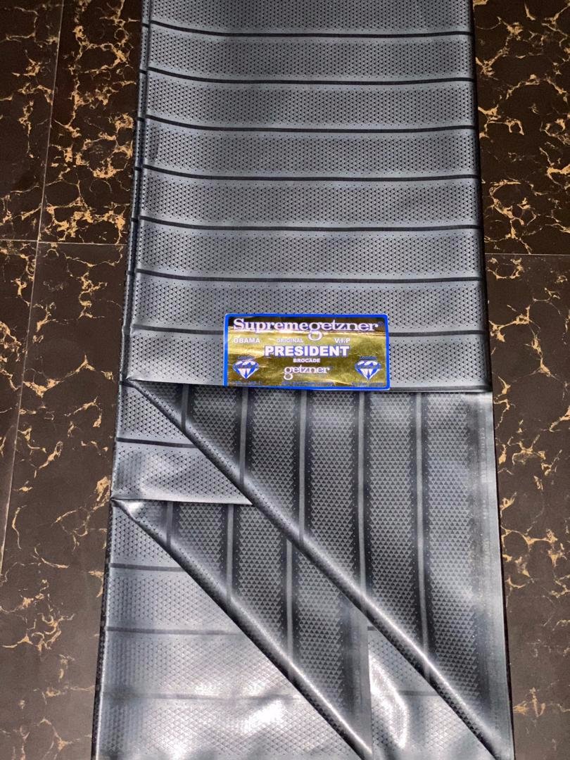 MASCLOTHINGAND1's tweet image. 