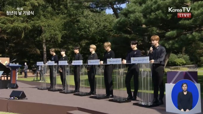 moonlily666's tweet photo. "BTS PAVED THE WAY"
BTS saw the way
They took the way
Were tripped by others
on the way
Got up on the way
walked the way 
Ran the way
Got dissed by others
 on the way
Mic dropped haters 
on the way
Broke records on the way
BTS PAVED THE WAY
IT is now their WAY💜 👑 💜 https://t.co/E9kJQLlJp7