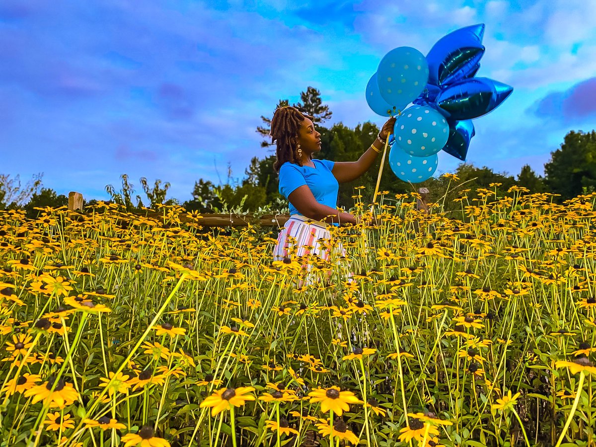 M_ack_'s tweet photo. 08.07.20 💙🤞🏾 https://t.co/x0FP59wwnN
