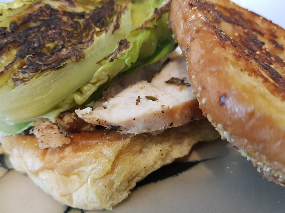 BurmanPhD's tweet image. One thing I like about Sundays is cooking something new that might not work out. Normally I don't share. But then I discovered that the guys from @sortedfood like to see "sexies" (as they call them). So here's today's toasted romaine and roasted chicken sammich - #eyecandysorted