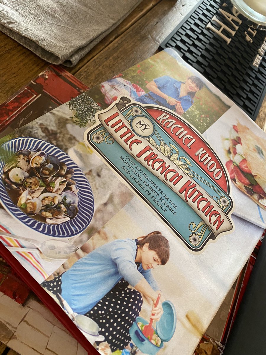smallestginclub's tweet photo. @smallestginclub clinging onto another 😊 day. Today we brought @rkhooks #Provence to our resurrected #KitchenRestaurant along with @MistralGin #PortofinoGin and I finished @captaintommoore #Tomorrowwillbeagoodday - what a story it is 🇫🇷 🍸 https://t.co/cwfAWYOOgT