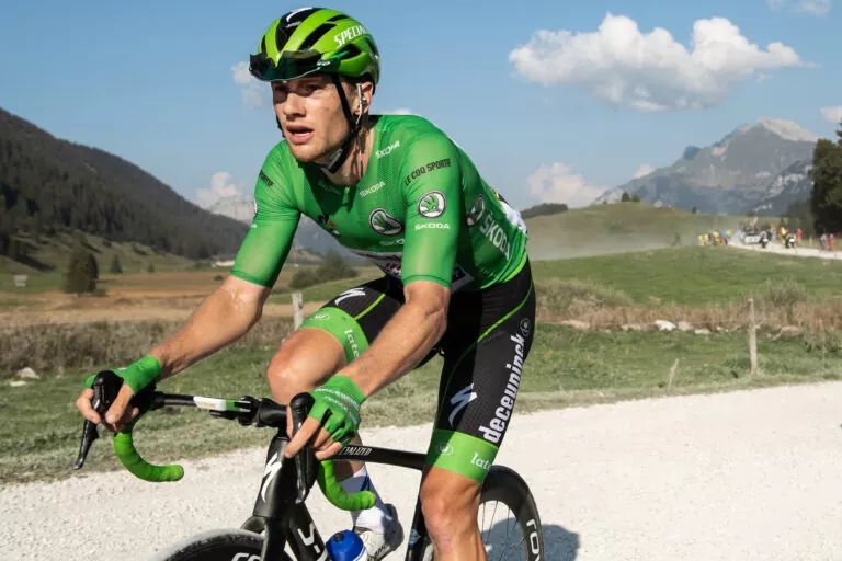 The #Greenway will be full of new cycling enthusiasts as #Waterford man Sam Bennett WINS the final stage of the Tour de France to clinch that green jersey.

He's the first Irishman since Sean Kelly in 1989 to achieve the feat. What a man, what a result!