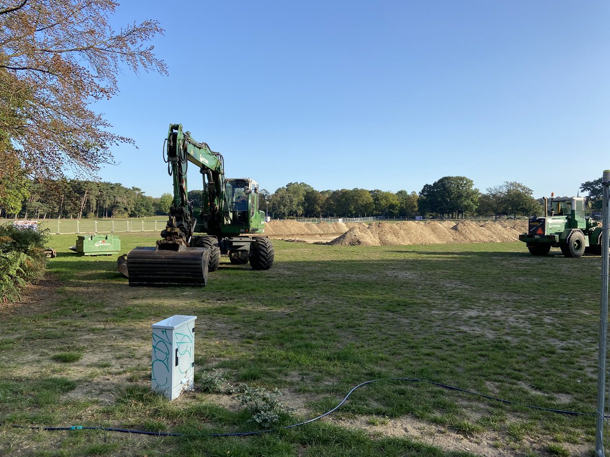 De <a href="/gem_Nijmegen/">Gemeente Nijmegen</a> is begonnen met het zoeken naar materialen (oa munitie) in de grond van het #Goffertpark.
🌳 Meer info nijmegen.nl/nieuws/goffert… #Nijmegen