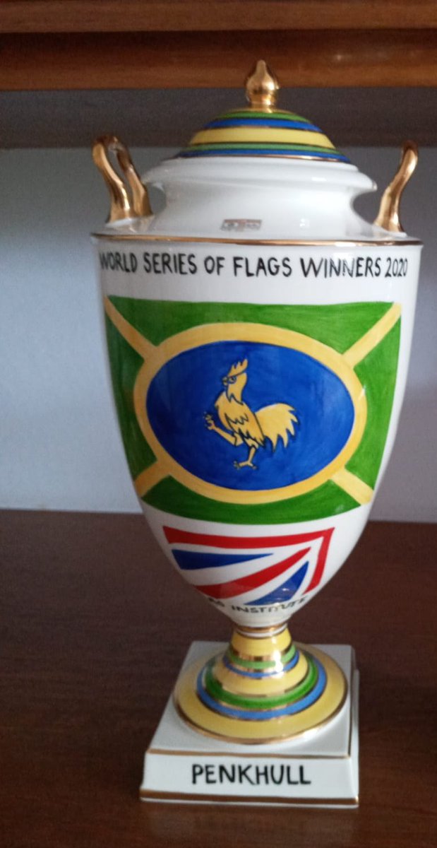 PenkhullflagC's tweet image. To every single vote , every single retweet we would not have this fantastic piece of #pottery from donated by  @EmmaMayBailey  
with out you !   
#worldchampions 
#penkhullflag 
we thank you 😎
