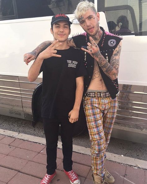 this was when peep met mariah bons. she was the fan who was initially accused of “killing” peep, causing an online witch hunt. this has since been proven false. that day, she went to meet peep with nick dowd. the pair were invited to smoke weed on the bus with peep.