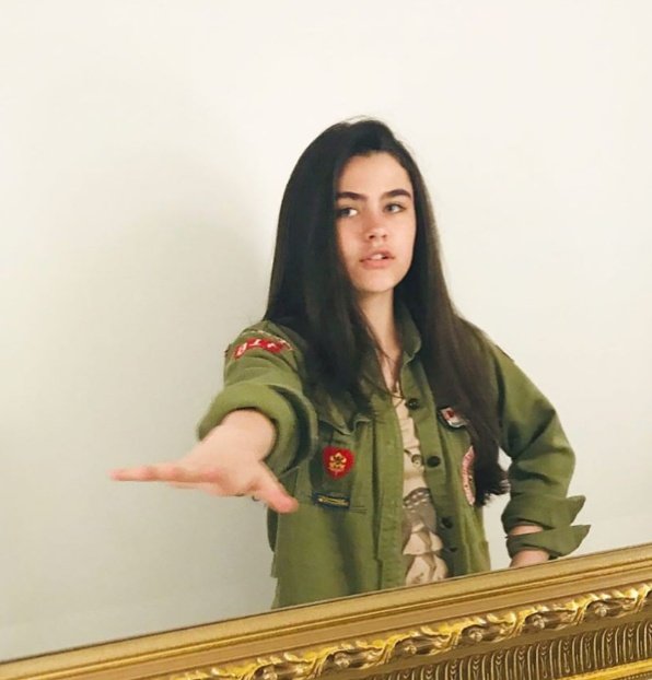 ➤ lola flanery as amoung us; a thread