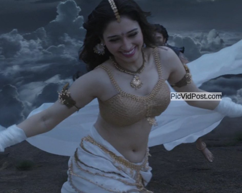 Carlos_Vargos's tweet photo. @Tammybabyluv Baahubali ....ended up fapping twice 💦💦💦💦 https://t.co/8jo18Yp3aF