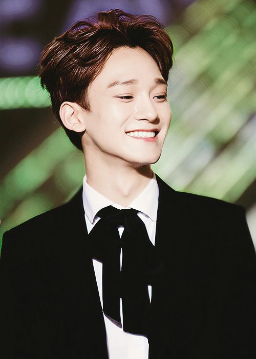 ChenUnionBR's tweet photo. [#THREAD] 20.09.20 - Jongdae sorrindo e mostrando o tesouro que ele é ✨💛

#AngelChenDay #HappyChenDay https://t.co/LLgYsKQNfC