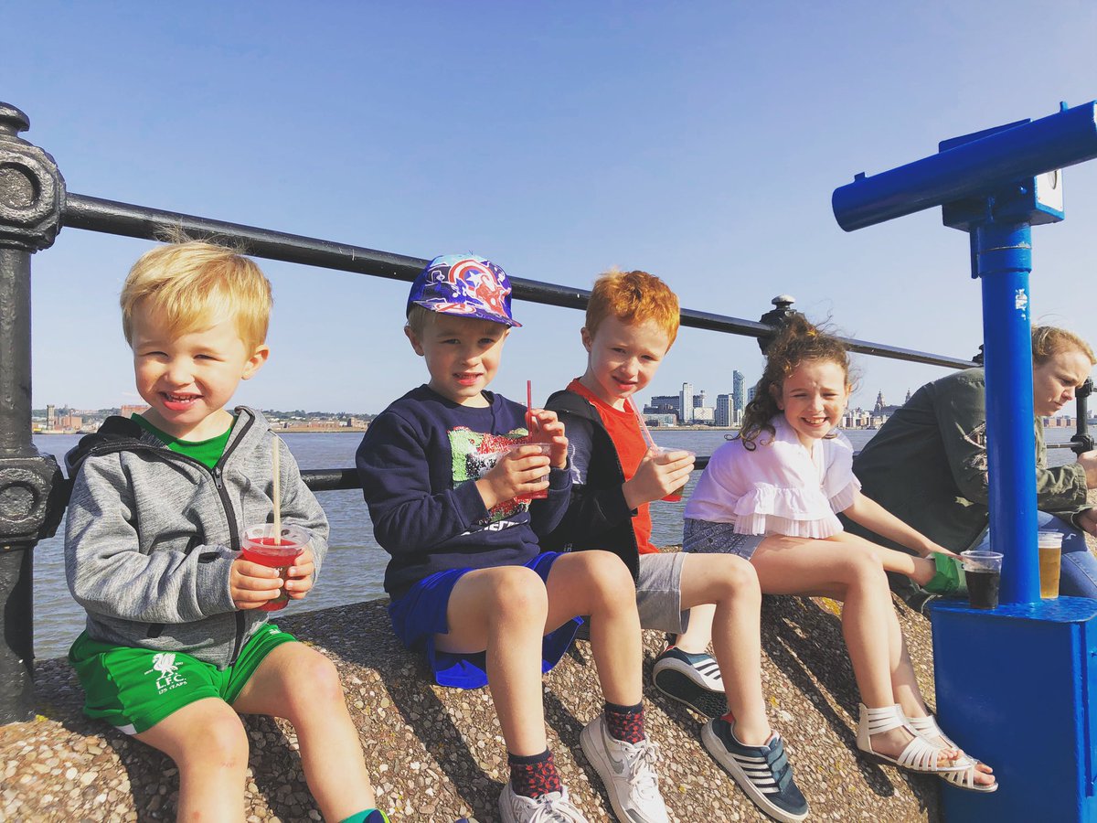 A really enjoyable day walking in New Brighton. Kids have worn themselves out but have gone to bed with sand on their feet, food in their bellies and lots of lovely memories in their hearts. ❤️❤️ https://t.co/YVb9fCxfyd