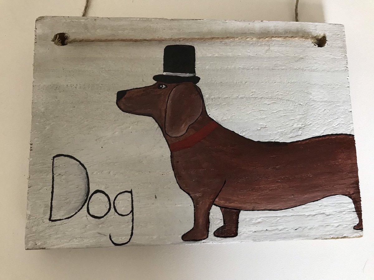 lottiesfeltedf1's tweet photo. Excited to share the latest addition to my #etsy shop: Wooden dog sign https://t.co/Q5ShoAZ9UD
#etsyshop #dogsigns #handpainted #quirkygifts #sausagedog #etsyfinds #quirkygifts #wallhangings #handpaintedsigns #wallpanel #homedecor #doglovers #ilovemydog #handmade https://t.co/5xAlk4XnXS