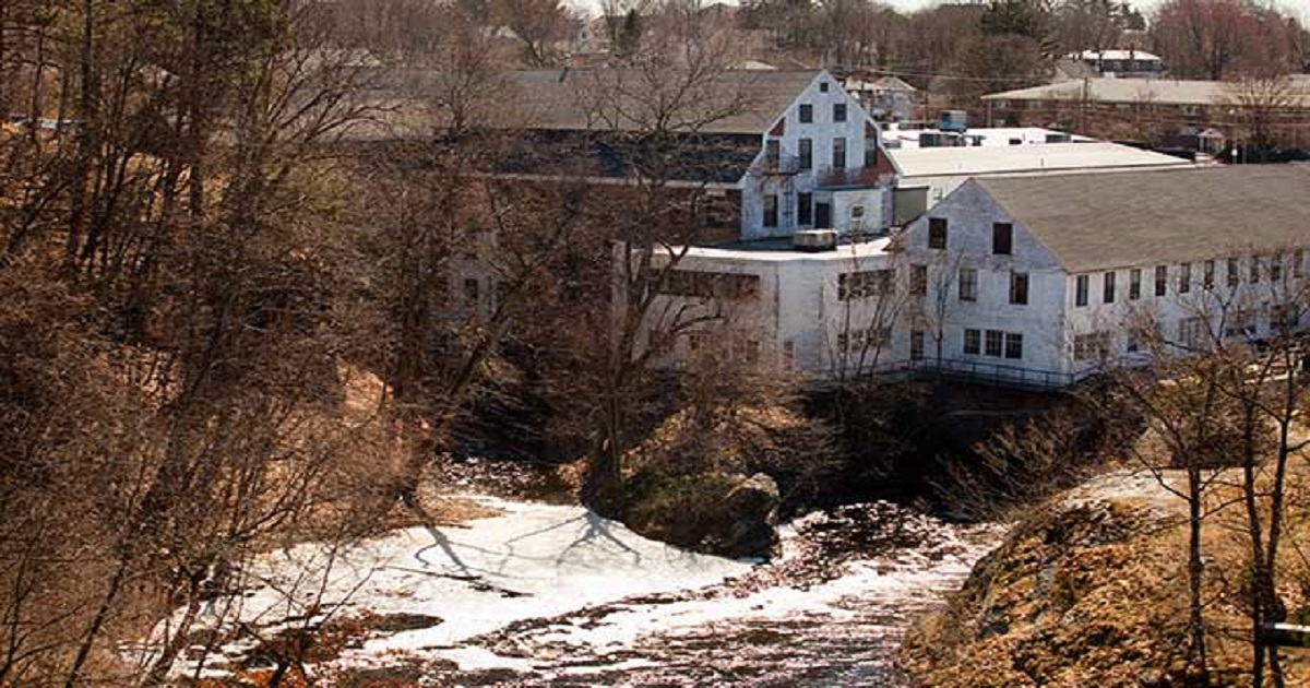 Johnsonstring's tweet image. Specializing in #stringedinstruments like the violin allows us to support your entire musical journey. 
johnsonstring.com/violins-facts/…   #violinshop #onlinemusicstore