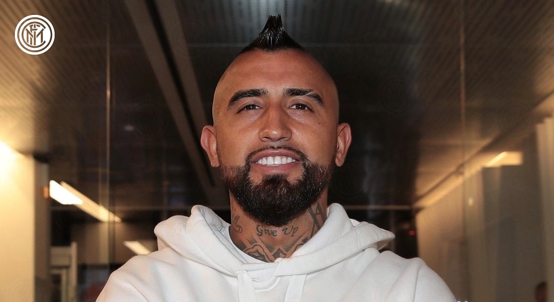 BonSport9's tweet photo. OFFICIEL: Arturo Vidal 🇨🇱 est déjà un joueur de l'Inter Milan 🇮🇹.

L'annonce officielle du club sera annoncée bientôt. ☀️ https://t.co/dvpIR5nVB2