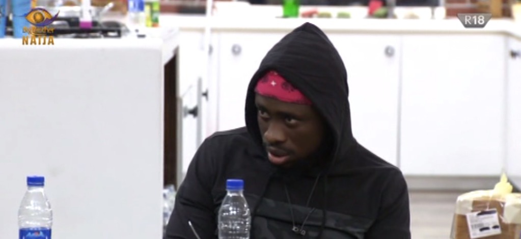 itsPrince_Gee's tweet photo. Can you imagine calling your self an iCon๐ก but you busy fighting with claut chasers about hw big #iCons are.
Am 50% to big for that. Laycon's competition is me not voting massively this week...OK?
#BBNaija
#PrayForLaycon
#LayconAt1million
#GbeduWithLaycon
#VOTELayconFromSunday https://t.co/1YTD6NtNnu