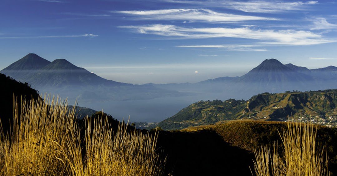 ¿Dónde diablos jugarán los pobres niños?
Ay, ay, ay ¿En dónde jugarán?
Se está pudriendo el mundo, ya no hay lugar.

Compártenos en historias de IG qué hiciste por la tierra hoy. Arrobanos para que podamos verlas.

@fundacion_selvanegra
#Mana #FundaciónSelvaNegra