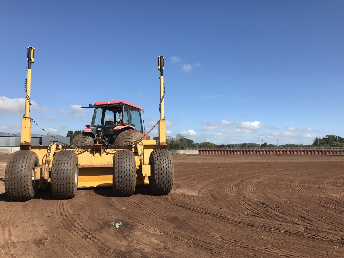 Best of luck to all <a href="/RossaGAA/">O'Donovan Rossa GAA (Cork)</a> on the recent opening of the new sand carpet facility at the marsh. A full size senior and juvenile pitch will be a great addition for a great club 🔴⚪️