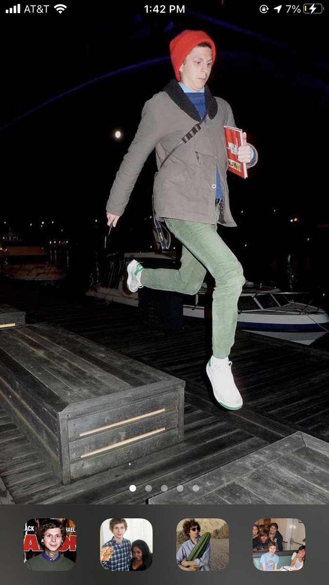 katdelyn's tweet photo. ios 14 homescreen but make it michael cera 🥰 https://t.co/YYsgJKVRBA