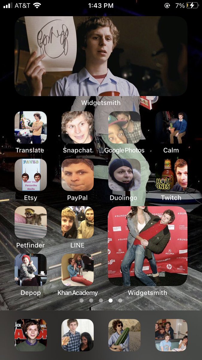 katdelyn's tweet photo. ios 14 homescreen but make it michael cera 🥰 https://t.co/YYsgJKVRBA