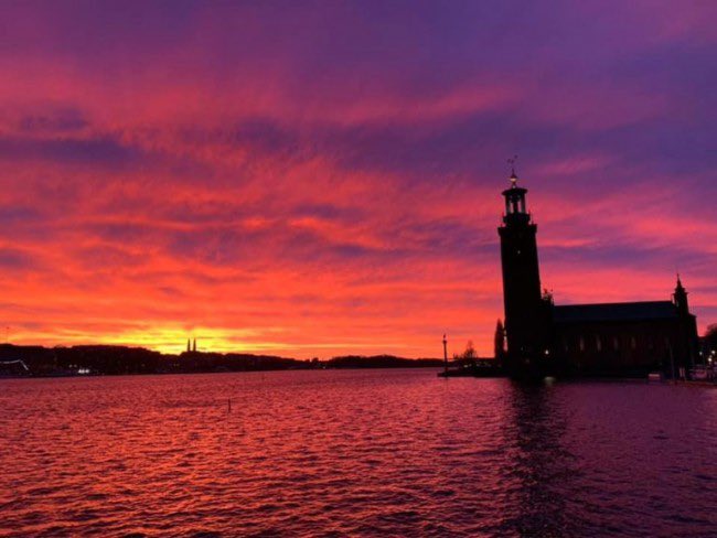 Venise? Non. « Stockholm » et son /ses magnifique couchers de soleil 👏 - beautiful sunset over #Stockholm...🇸🇪