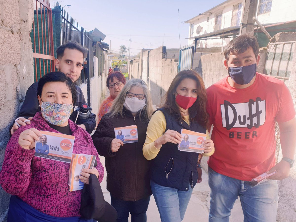FATIMABARRUTTA's tweet photo. Estamos aquí y allá y en todos lados. Militamos ayer y hoy y lo seguiremos haciendo por un #Montevideo que sea verdaderamente de todos y para todos.
Éste #27septiembre 🗳 #lista2000
Es #AhoraMontevideo @lauraraffo
@MatiasBarreto_ @FabiuGonzalez https://t.co/KBmcvqv2cA