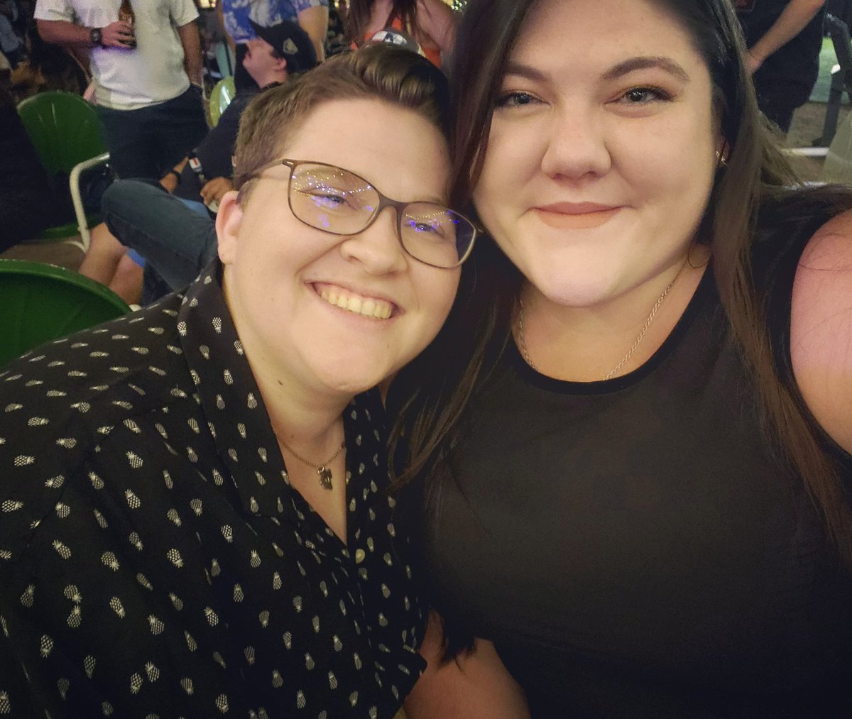 TaylorDuRee's tweet photo. A well deserved night out with my girl ❤ https://t.co/tdaWsVPv2G