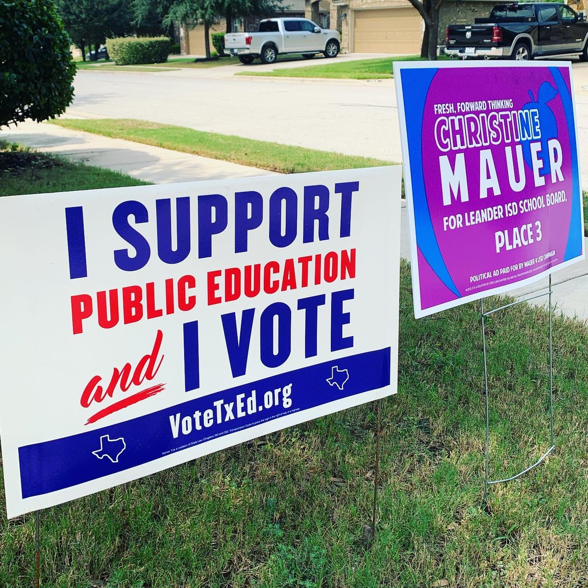 RHS_TechApps's tweet image. Love my sweet new yard sign (and swag bag) from @RYHTexas @RYHT_CenTex ! (Oh and you should get one for @ChrisMauer4 too! 💜💙💜)